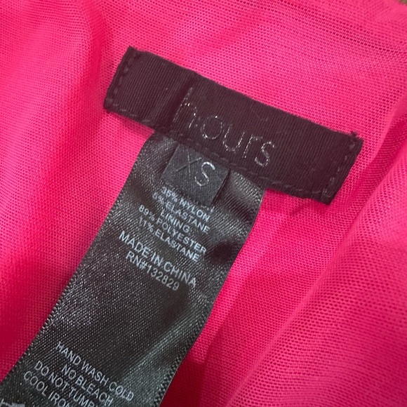 h:ours Lambert Mini Bodycon Dress in Hot Pink size XS - Picture 8 of 9